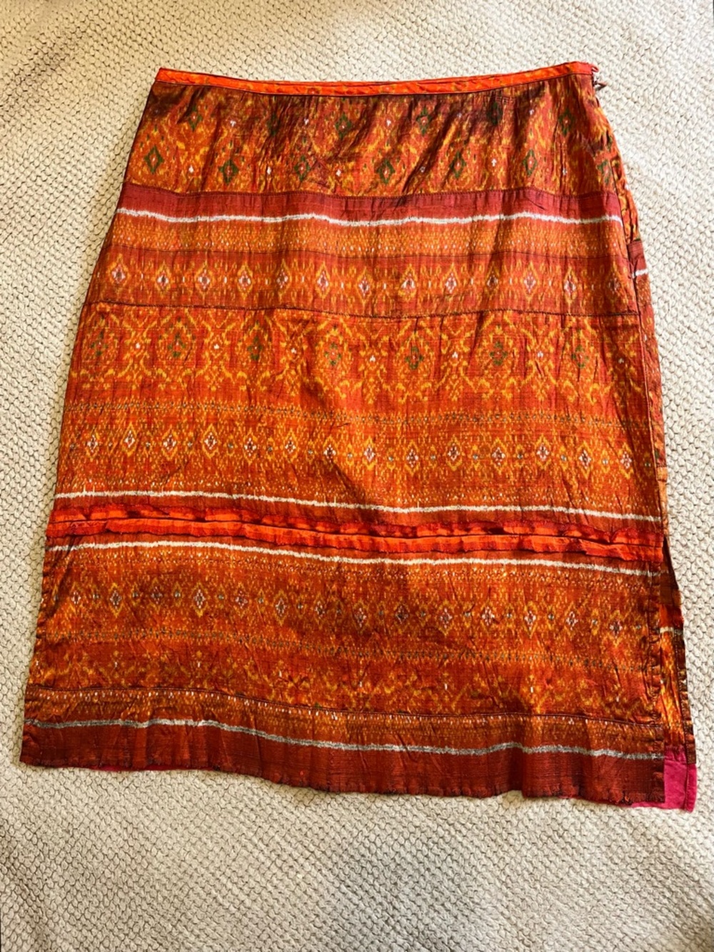 Dosa 💯 Silk Orange Pink Patterned Midi Skirt Bohemian Orange Rhinestones